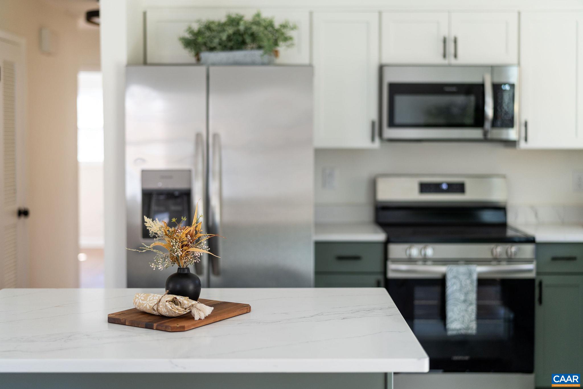 94 AUDUBON ST, STAUNTON, Virginia 24401, 3 Bedrooms Bedrooms, ,2 BathroomsBathrooms,Residential,94 AUDUBON ST,674174 MLS # 674174