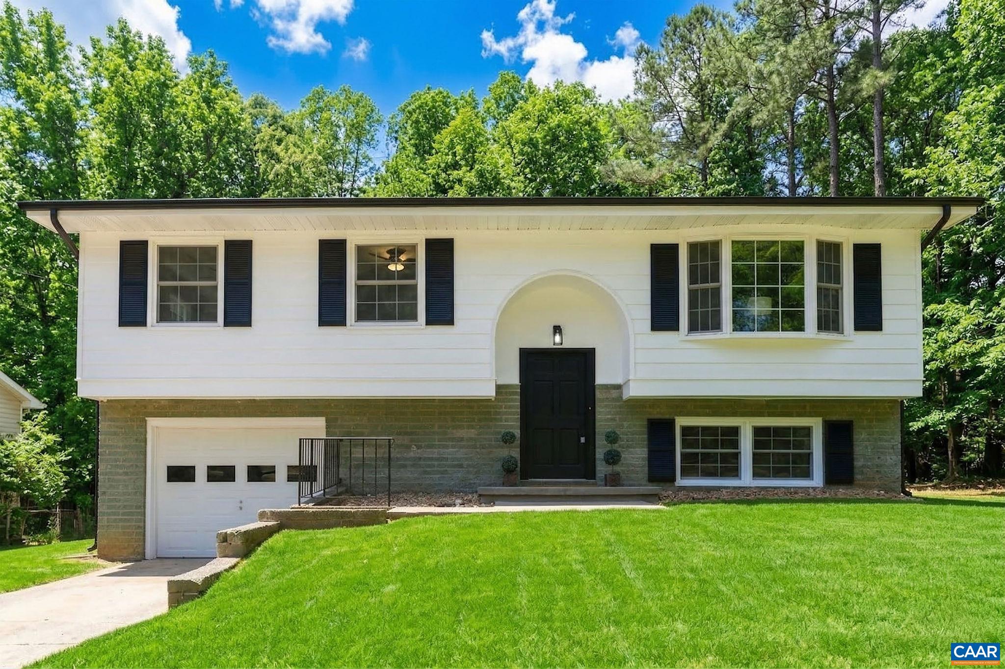 94 AUDUBON ST, STAUNTON, Virginia 24401, 3 Bedrooms Bedrooms, ,2 BathroomsBathrooms,Residential,94 AUDUBON ST,674174 MLS # 674174