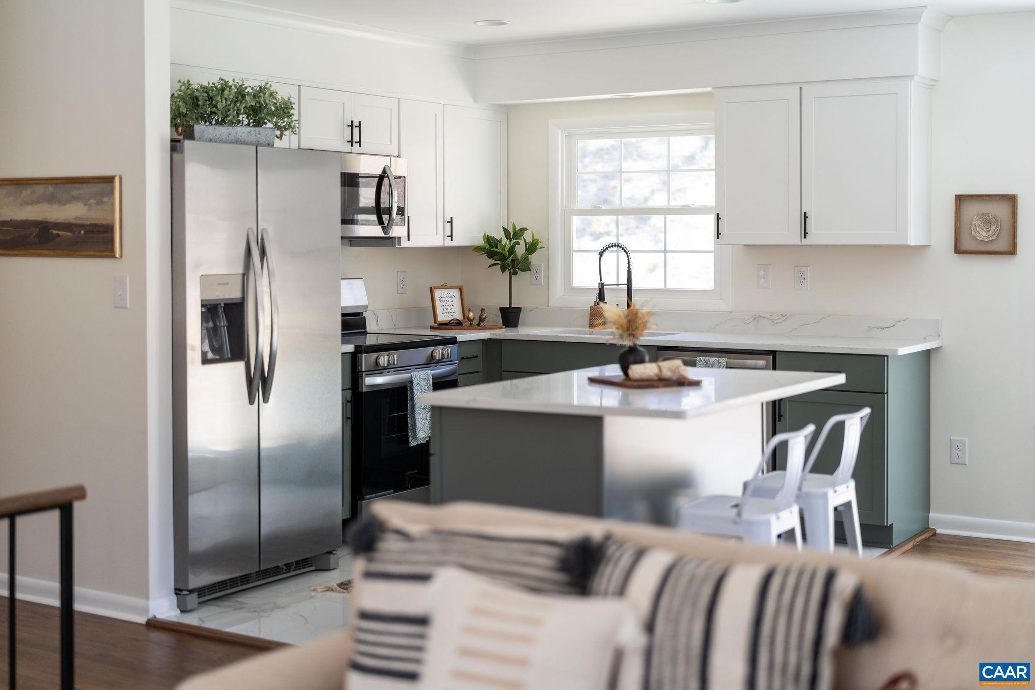 94 AUDUBON ST, STAUNTON, Virginia 24401, 3 Bedrooms Bedrooms, ,2 BathroomsBathrooms,Residential,94 AUDUBON ST,674174 MLS # 674174