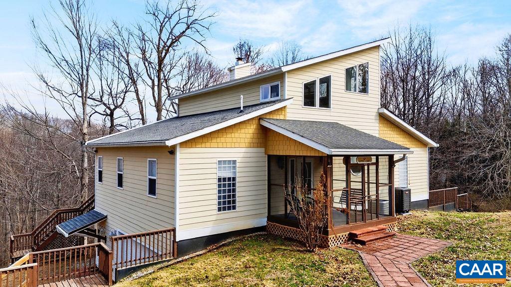 62 SUMMIT CT, ROSELAND, Virginia 22967, 3 Bedrooms Bedrooms, ,3 BathroomsBathrooms,Residential,62 SUMMIT CT,674175 MLS # 674175