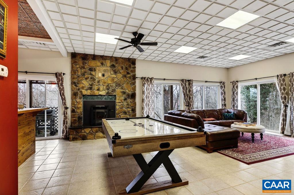 62 SUMMIT CT, ROSELAND, Virginia 22967, 3 Bedrooms Bedrooms, ,3 BathroomsBathrooms,Residential,62 SUMMIT CT,674175 MLS # 674175