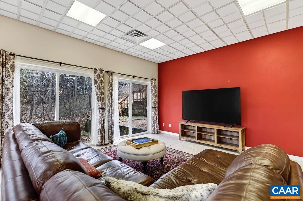 62 SUMMIT CT, ROSELAND, Virginia 22967, 3 Bedrooms Bedrooms, ,3 BathroomsBathrooms,Residential,62 SUMMIT CT,674175 MLS # 674175