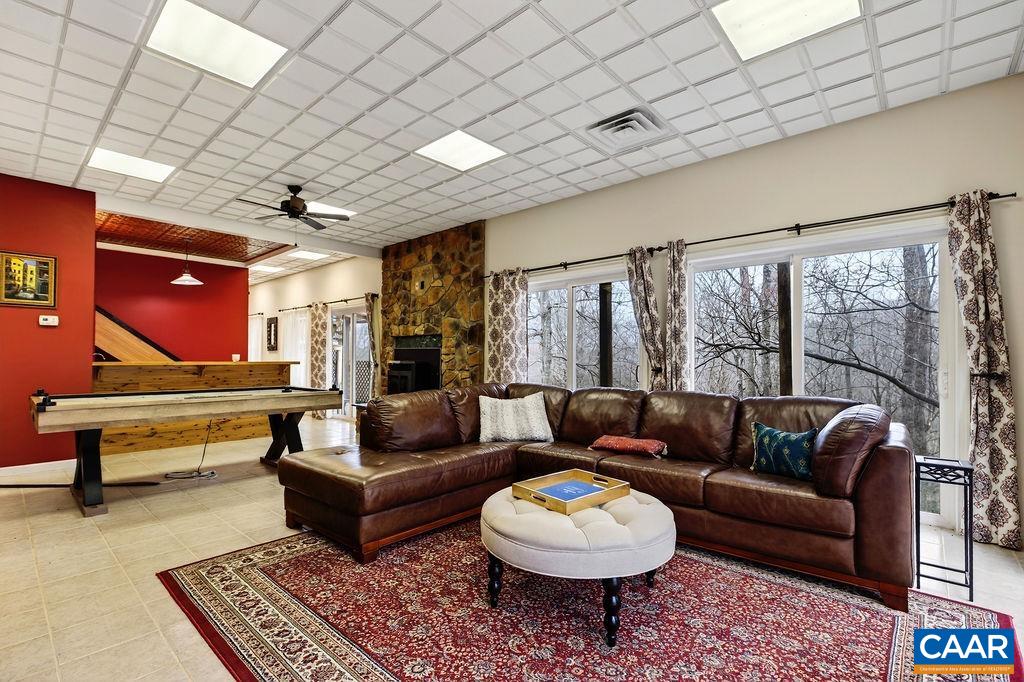 62 SUMMIT CT, ROSELAND, Virginia 22967, 3 Bedrooms Bedrooms, ,3 BathroomsBathrooms,Residential,62 SUMMIT CT,674175 MLS # 674175