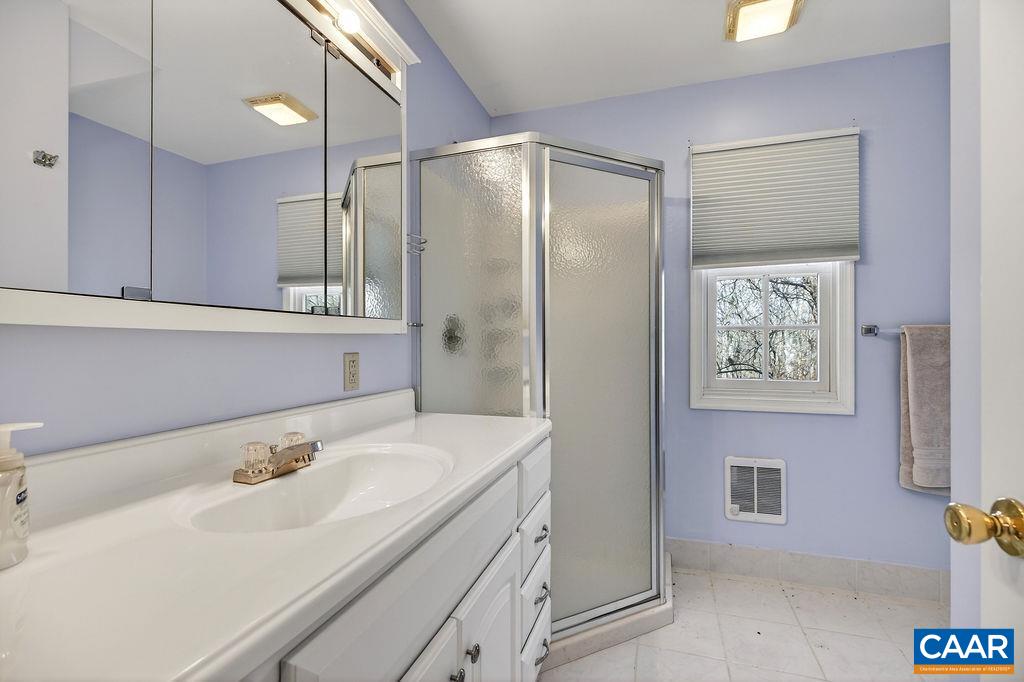 62 SUMMIT CT, ROSELAND, Virginia 22967, 3 Bedrooms Bedrooms, ,3 BathroomsBathrooms,Residential,62 SUMMIT CT,674175 MLS # 674175