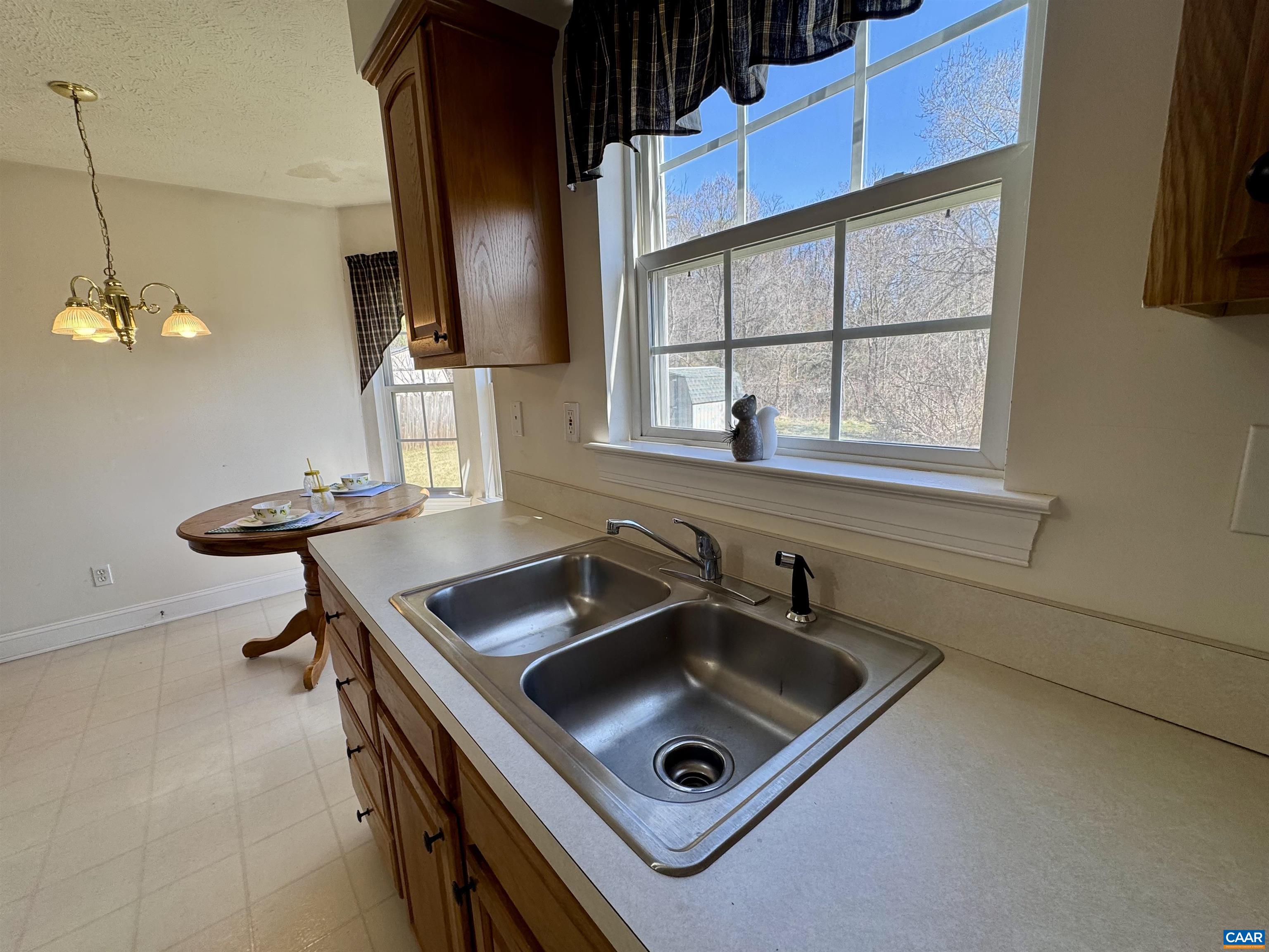 212 KINGSPORT RD, WAYNESBORO, Virginia 22980, 4 Bedrooms Bedrooms, ,2 BathroomsBathrooms,Residential,212 KINGSPORT RD,674184 MLS # 674184