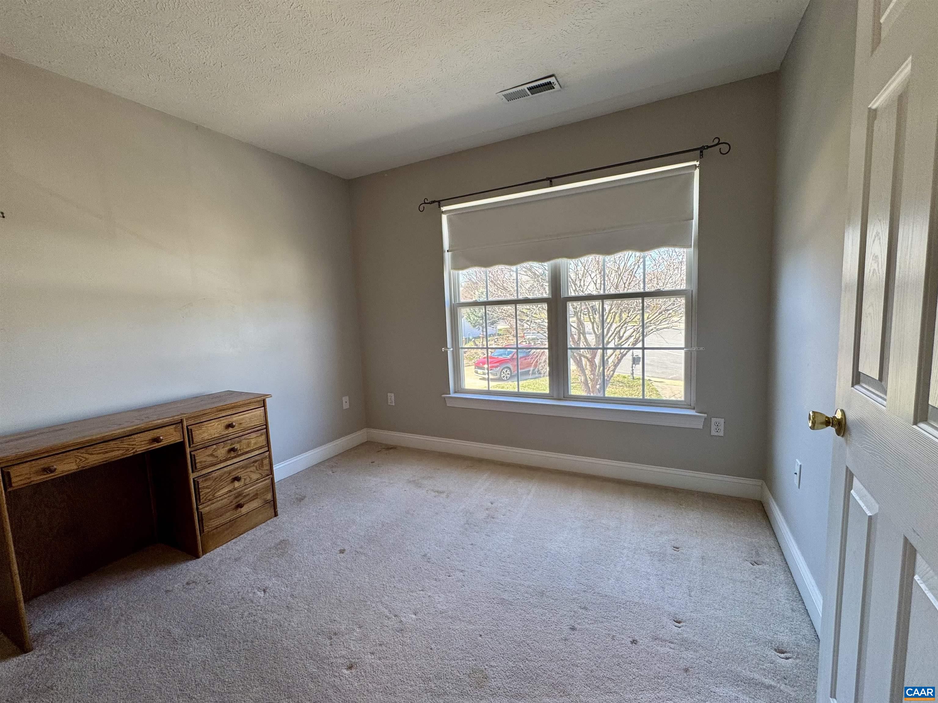 212 KINGSPORT RD, WAYNESBORO, Virginia 22980, 4 Bedrooms Bedrooms, ,2 BathroomsBathrooms,Residential,212 KINGSPORT RD,674184 MLS # 674184