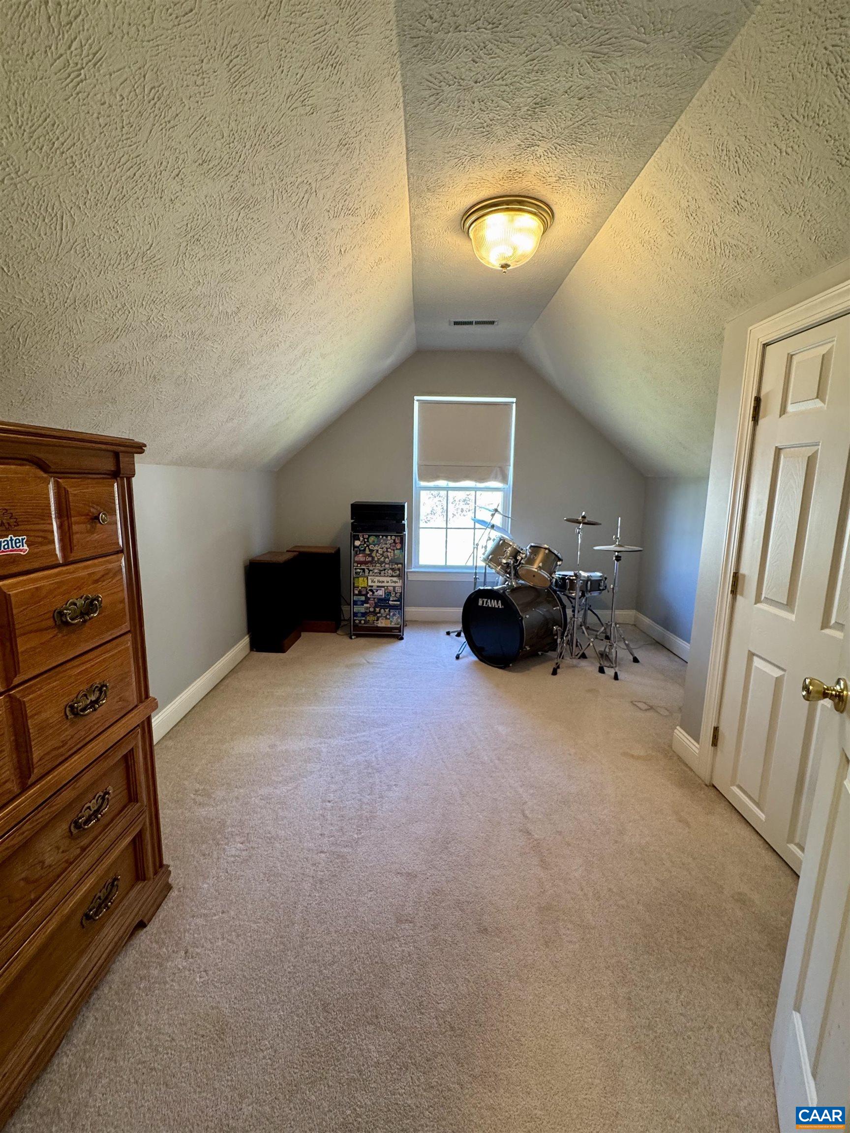 212 KINGSPORT RD, WAYNESBORO, Virginia 22980, 4 Bedrooms Bedrooms, ,2 BathroomsBathrooms,Residential,212 KINGSPORT RD,674184 MLS # 674184