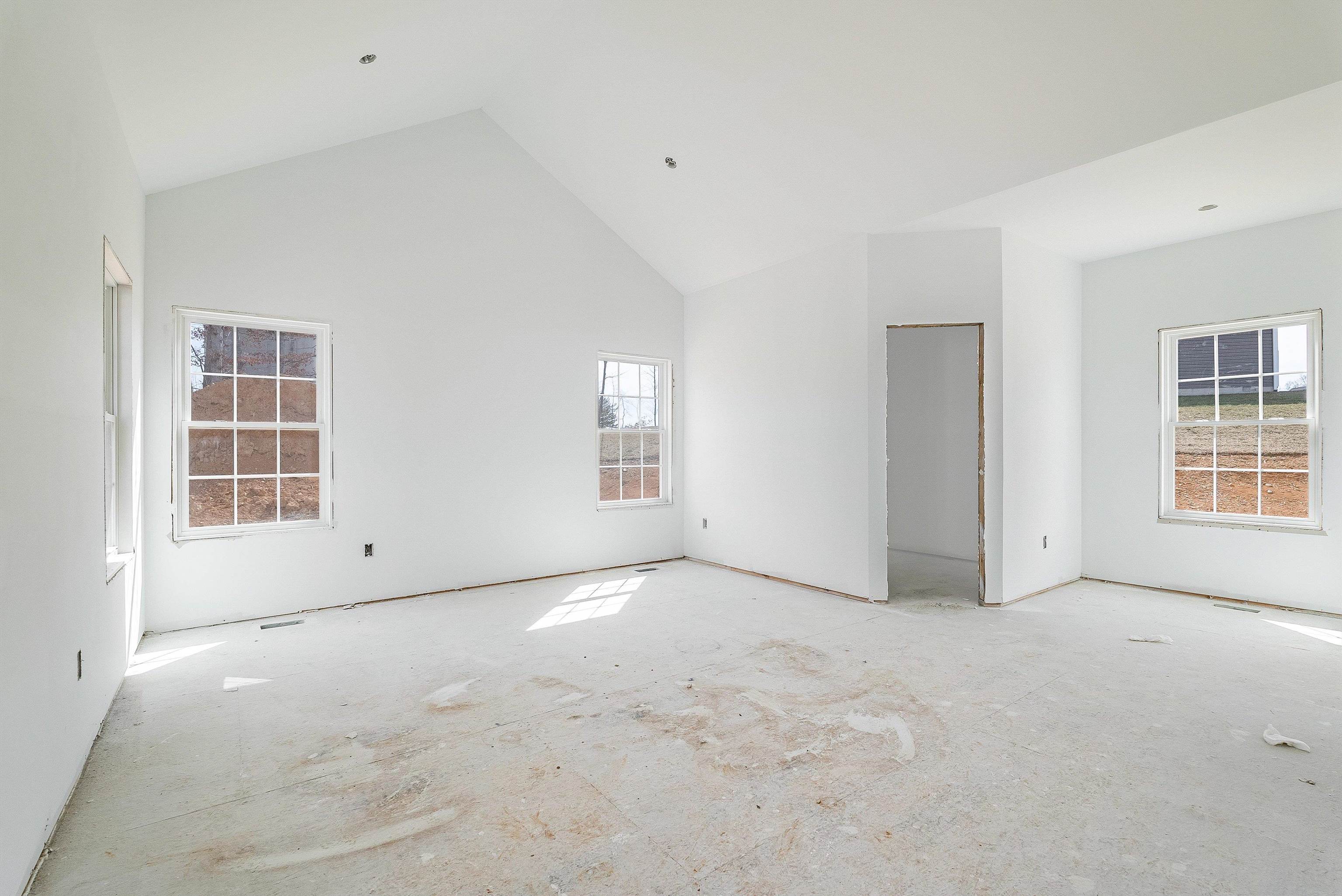 Vaulted Ceiling, Reading Nook, Walk-in Closet