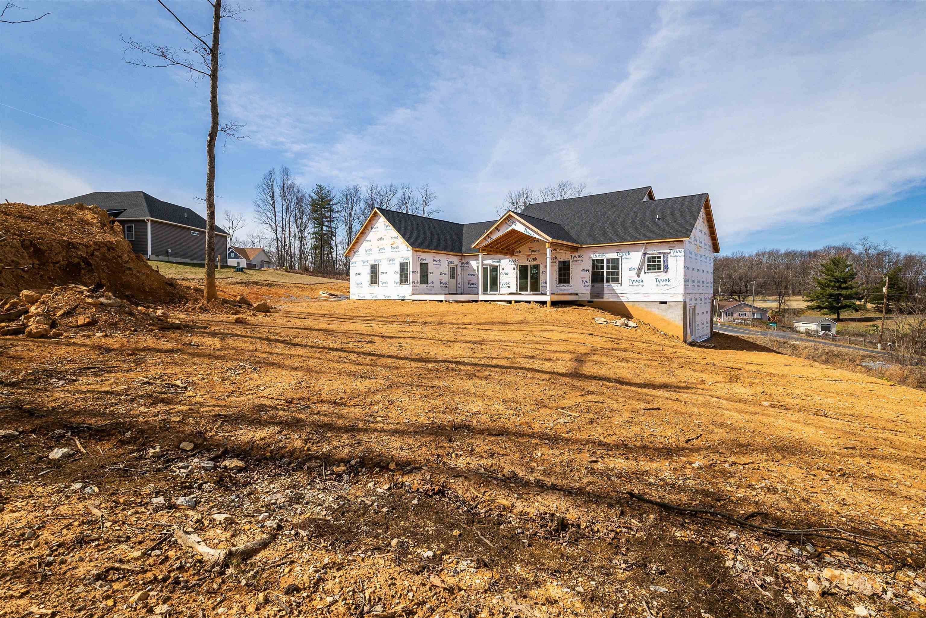 12 VALLEY MANOR DR, STAUNTON, Virginia 24401, 3 Bedrooms Bedrooms, ,3 BathroomsBathrooms,Residential,12 Valley Manor Drive,12 VALLEY MANOR DR,674186 MLS # 674186