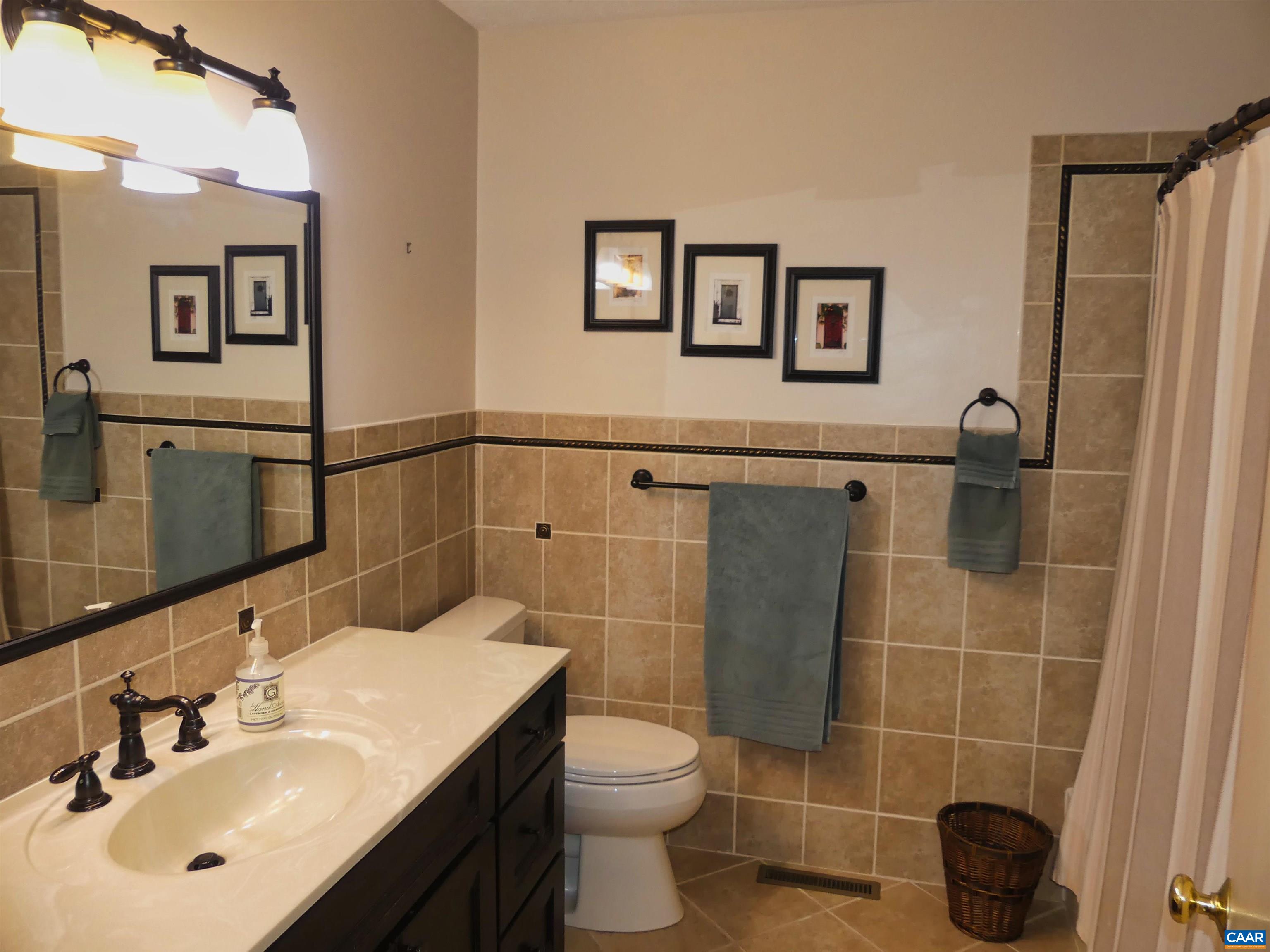 174 RORRER CIR, ROCKINGHAM, Virginia 22801, 4 Bedrooms Bedrooms, ,3 BathroomsBathrooms,Residential,174 RORRER CIR,674187 MLS # 674187