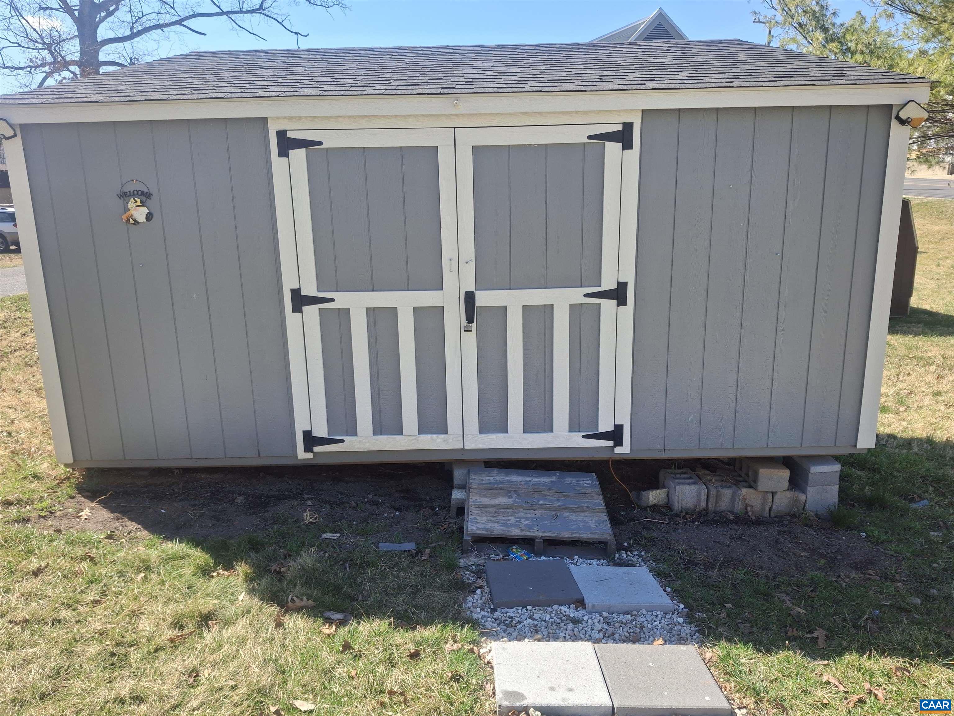 642 N DELPHINE AVE, WAYNESBORO, Virginia 22980, 4 Bedrooms Bedrooms, ,2 BathroomsBathrooms,Residential,642 N DELPHINE AVE,674188 MLS # 674188