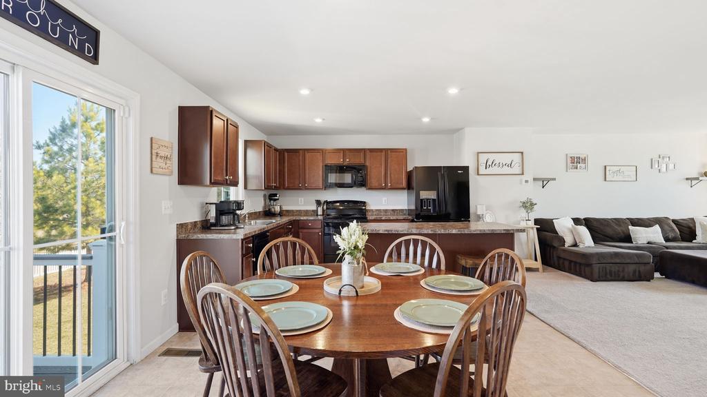 2402 BUTTERNUT LANE, CULPEPER, Virginia 22701, 4 Bedrooms Bedrooms, ,3 BathroomsBathrooms,Residential,2402 BUTTERNUT LANE,VACU2012758 MLS # VACU2012758