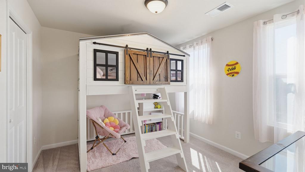 2402 BUTTERNUT LANE, CULPEPER, Virginia 22701, 4 Bedrooms Bedrooms, ,3 BathroomsBathrooms,Residential,2402 BUTTERNUT LANE,VACU2012758 MLS # VACU2012758