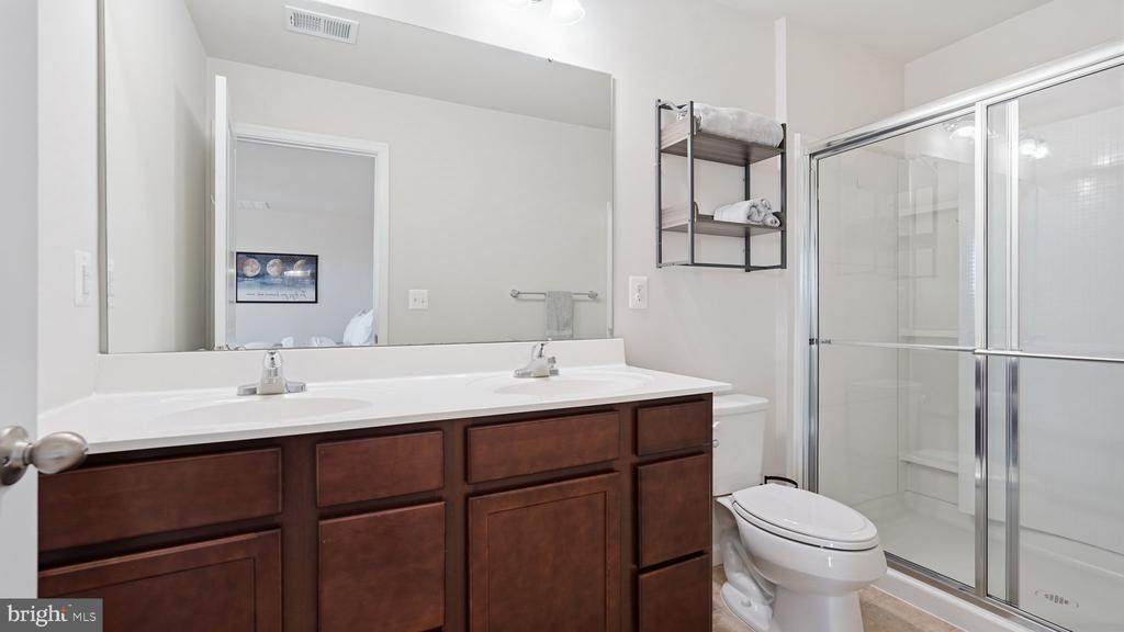 2402 BUTTERNUT LANE, CULPEPER, Virginia 22701, 4 Bedrooms Bedrooms, ,3 BathroomsBathrooms,Residential,2402 BUTTERNUT LANE,VACU2012758 MLS # VACU2012758