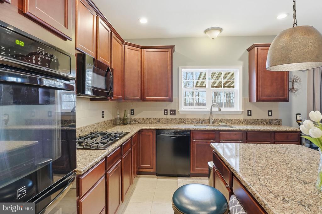 10272 QUARTZ AVE, CULPEPER, Virginia 22701, 5 Bedrooms Bedrooms, ,4 BathroomsBathrooms,Residential,10272 QUARTZ AVE,VACU2012754 MLS # VACU2012754