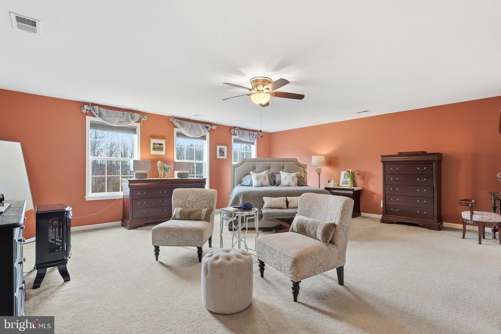 10272 QUARTZ AVE, CULPEPER, Virginia 22701, 5 Bedrooms Bedrooms, ,4 BathroomsBathrooms,Residential,10272 QUARTZ AVE,VACU2012754 MLS # VACU2012754