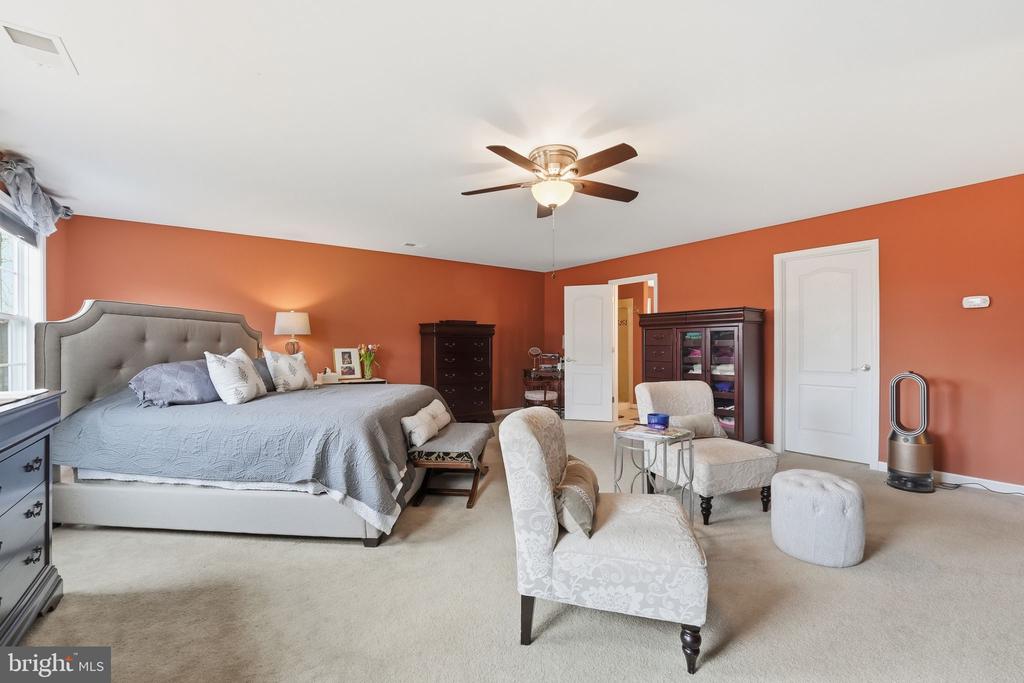 10272 QUARTZ AVE, CULPEPER, Virginia 22701, 5 Bedrooms Bedrooms, ,4 BathroomsBathrooms,Residential,10272 QUARTZ AVE,VACU2012754 MLS # VACU2012754