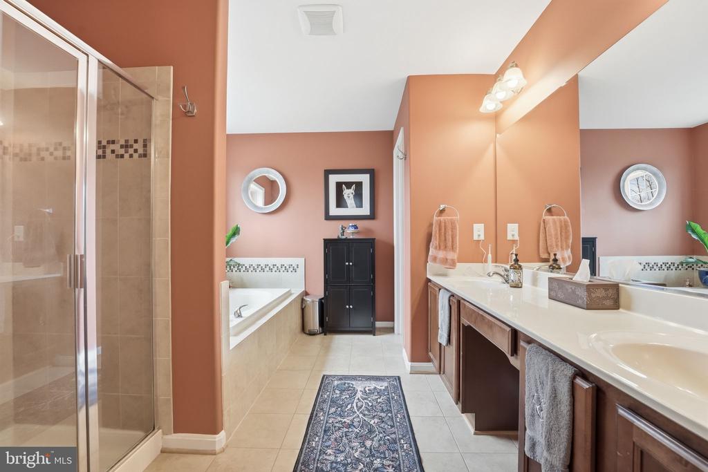 10272 QUARTZ AVE, CULPEPER, Virginia 22701, 5 Bedrooms Bedrooms, ,4 BathroomsBathrooms,Residential,10272 QUARTZ AVE,VACU2012754 MLS # VACU2012754