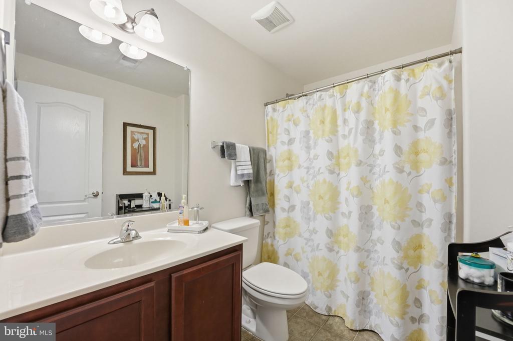 10272 QUARTZ AVE, CULPEPER, Virginia 22701, 5 Bedrooms Bedrooms, ,4 BathroomsBathrooms,Residential,10272 QUARTZ AVE,VACU2012754 MLS # VACU2012754