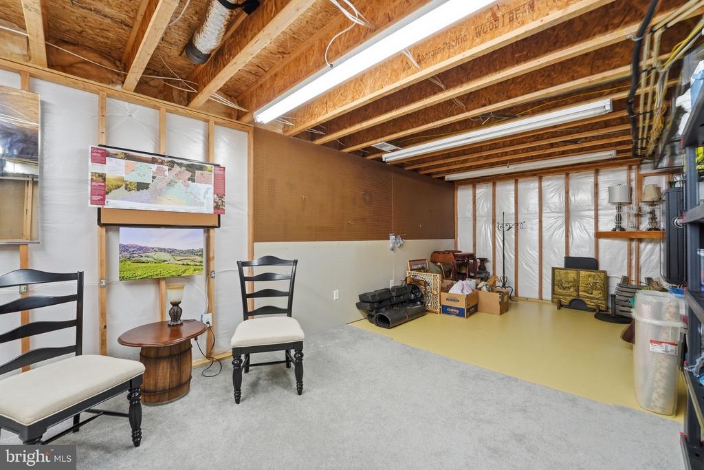 10272 QUARTZ AVE, CULPEPER, Virginia 22701, 5 Bedrooms Bedrooms, ,4 BathroomsBathrooms,Residential,10272 QUARTZ AVE,VACU2012754 MLS # VACU2012754