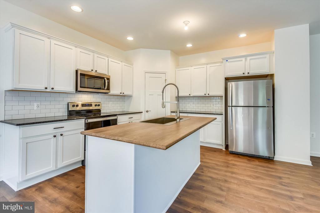 RYLAND CHAPEL RD, RIXEYVILLE, Virginia 22737, 3 Bedrooms Bedrooms, ,2 BathroomsBathrooms,Residential,RYLAND CHAPEL RD,VACU2012920 MLS # VACU2012920