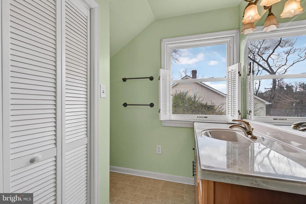 278 ALEXANDRIA PIKE, WARRENTON, Virginia 20186, ,Residential,278 ALEXANDRIA PIKE,VAFQ2020864 MLS # VAFQ2020864 278 ALEXANDRIA PIKE, WARRENTON, Virginia 20186, ,Residential,278 ALEXANDRIA PIKE,VAFQ2020864 MLS # VAFQ2020864