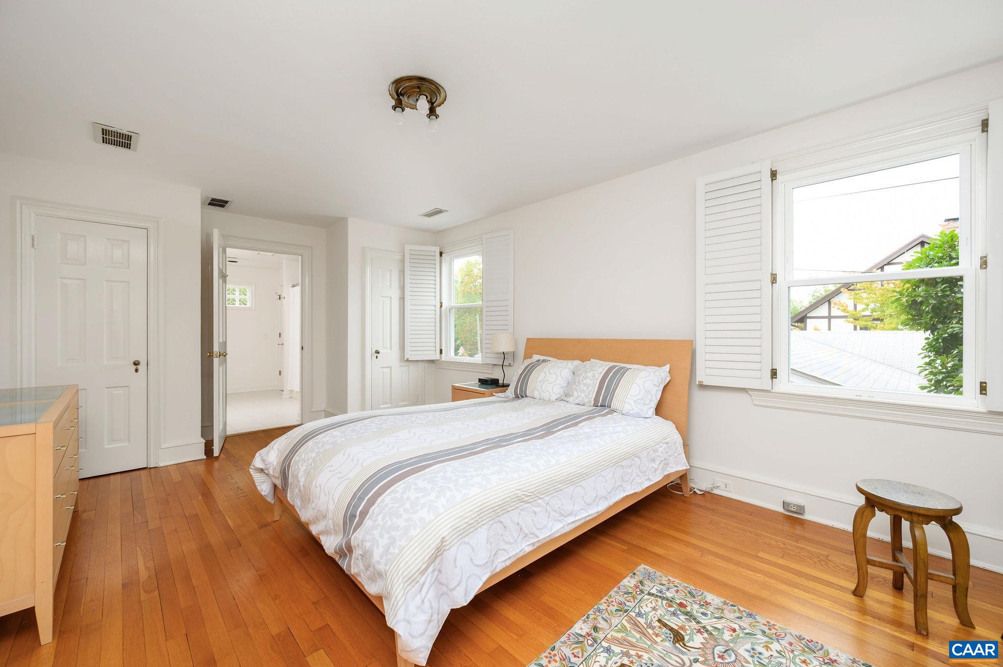 330 PARKWAY ST, CHARLOTTESVILLE, Virginia 22902, 3 Bedrooms Bedrooms, ,2 BathroomsBathrooms,Residential,330 PARKWAY ST,673935 MLS # 673935