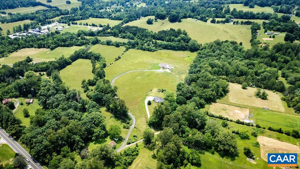 61 HILLSIDE LN, AFTON, Virginia 22920, 5 Bedrooms Bedrooms, ,4 BathroomsBathrooms,Residential,61 HILLSIDE LN,674061 MLS # 674061