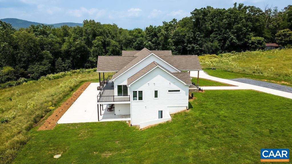 61 HILLSIDE LN, AFTON, Virginia 22920, 5 Bedrooms Bedrooms, ,4 BathroomsBathrooms,Residential,61 HILLSIDE LN,674061 MLS # 674061