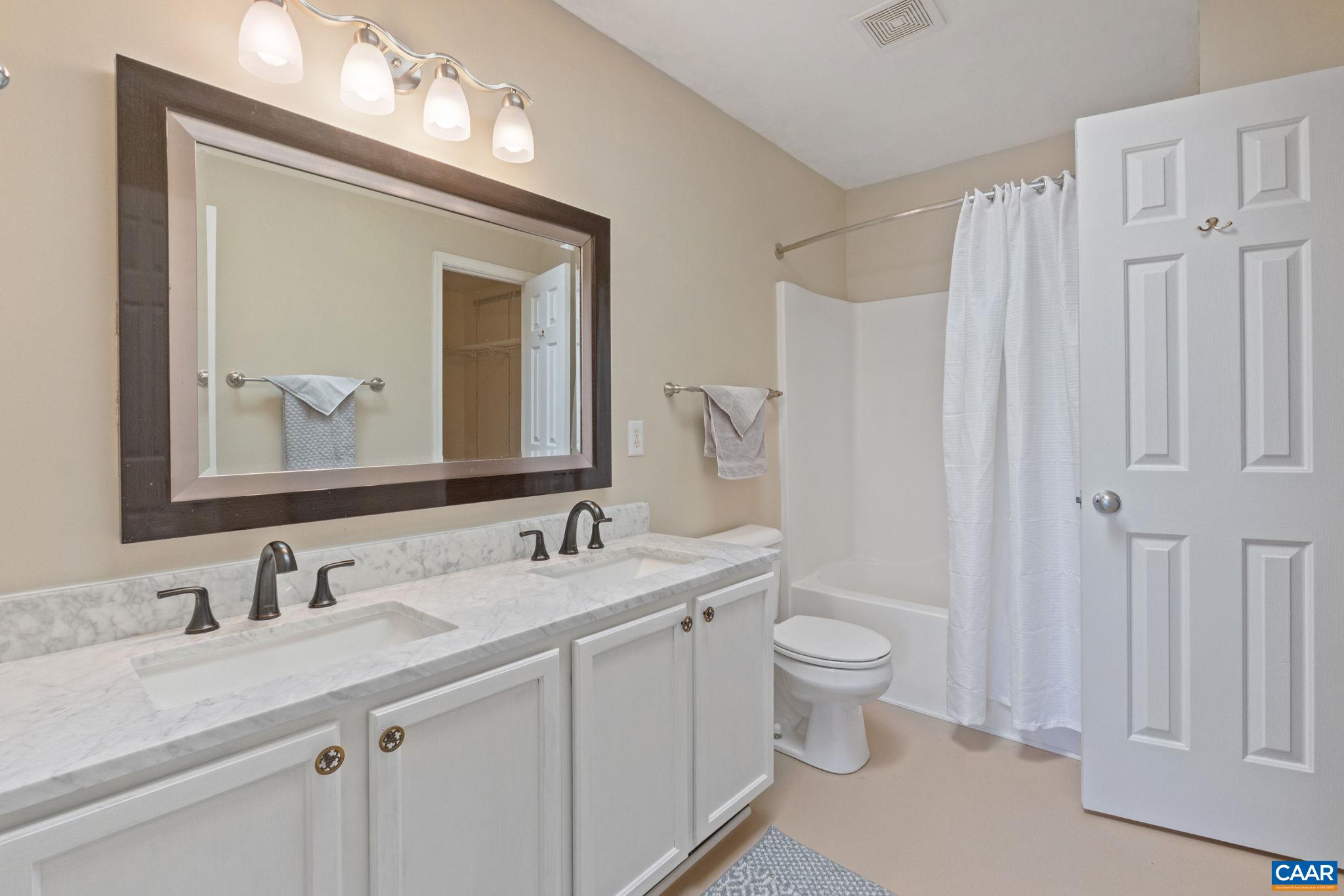 177 BUTTERCUP LN, CHARLOTTESVILLE, Virginia 22902, 3 Bedrooms Bedrooms, ,2 BathroomsBathrooms,Residential,177 BUTTERCUP LN,674069 MLS # 674069