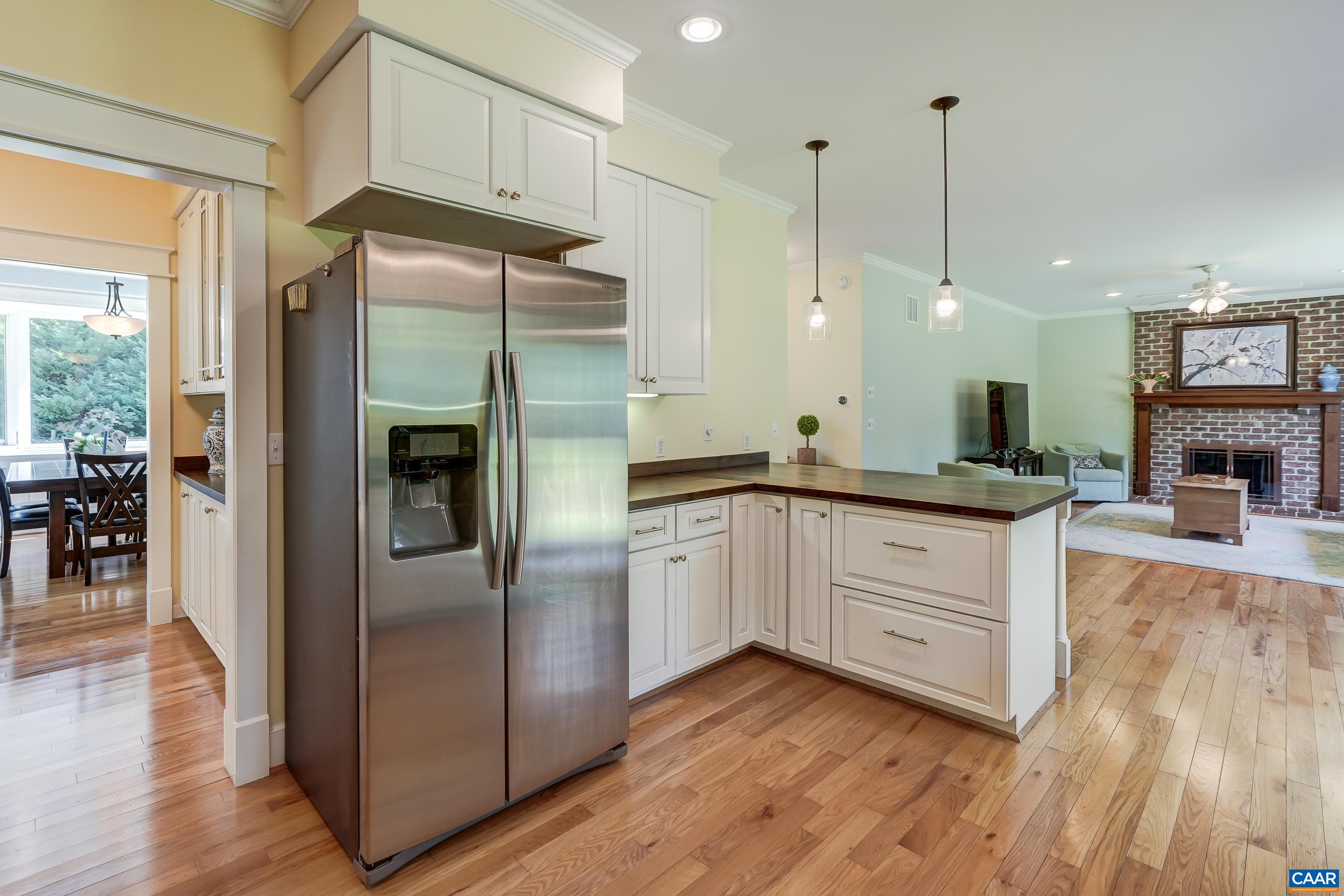 Breakfast bar for casual dining.
