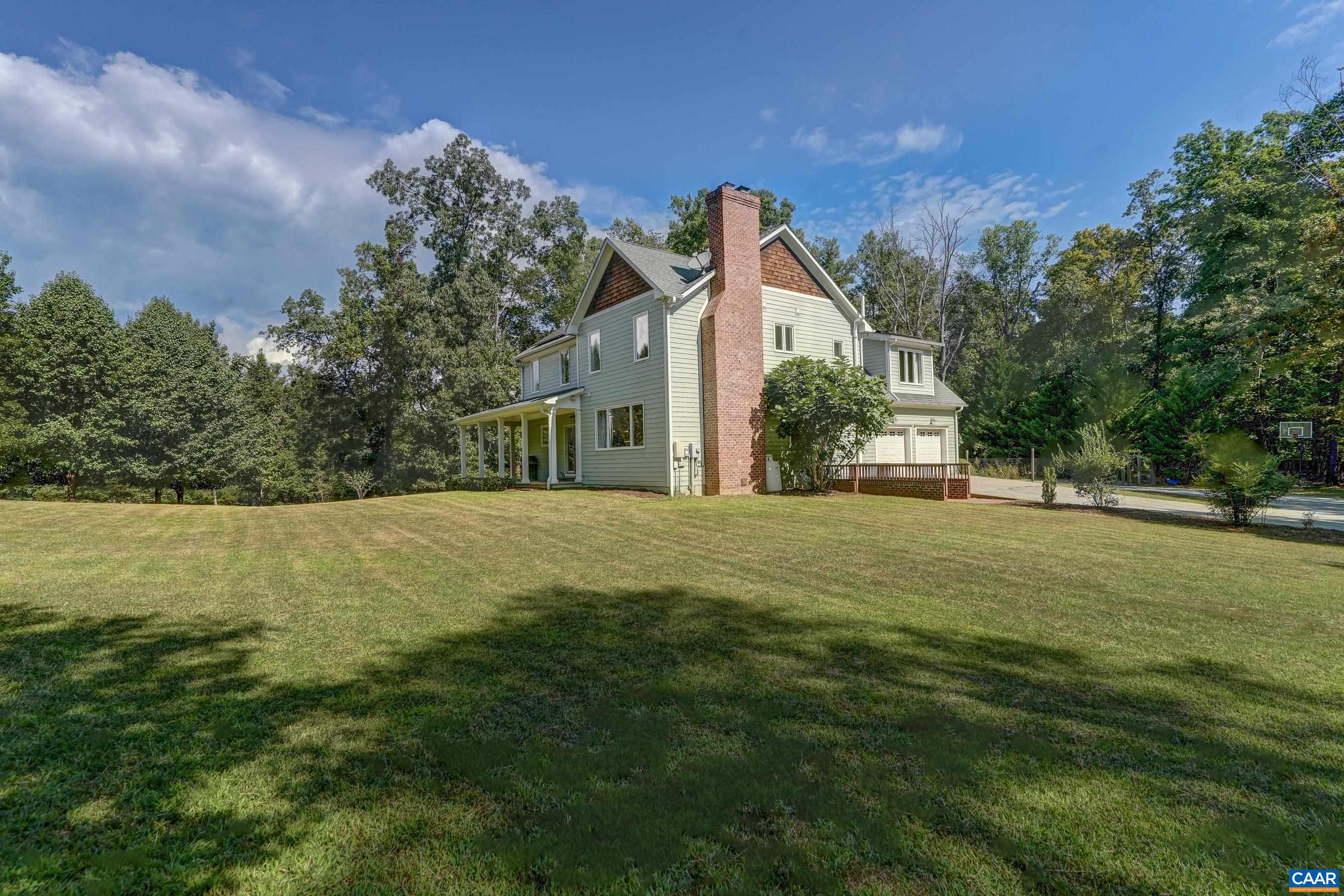 140 LYNX FARM LN, CHARLOTTESVILLE, Virginia 22903, 4 Bedrooms Bedrooms, ,4 BathroomsBathrooms,Residential,140 LYNX FARM LN,674098 MLS # 674098