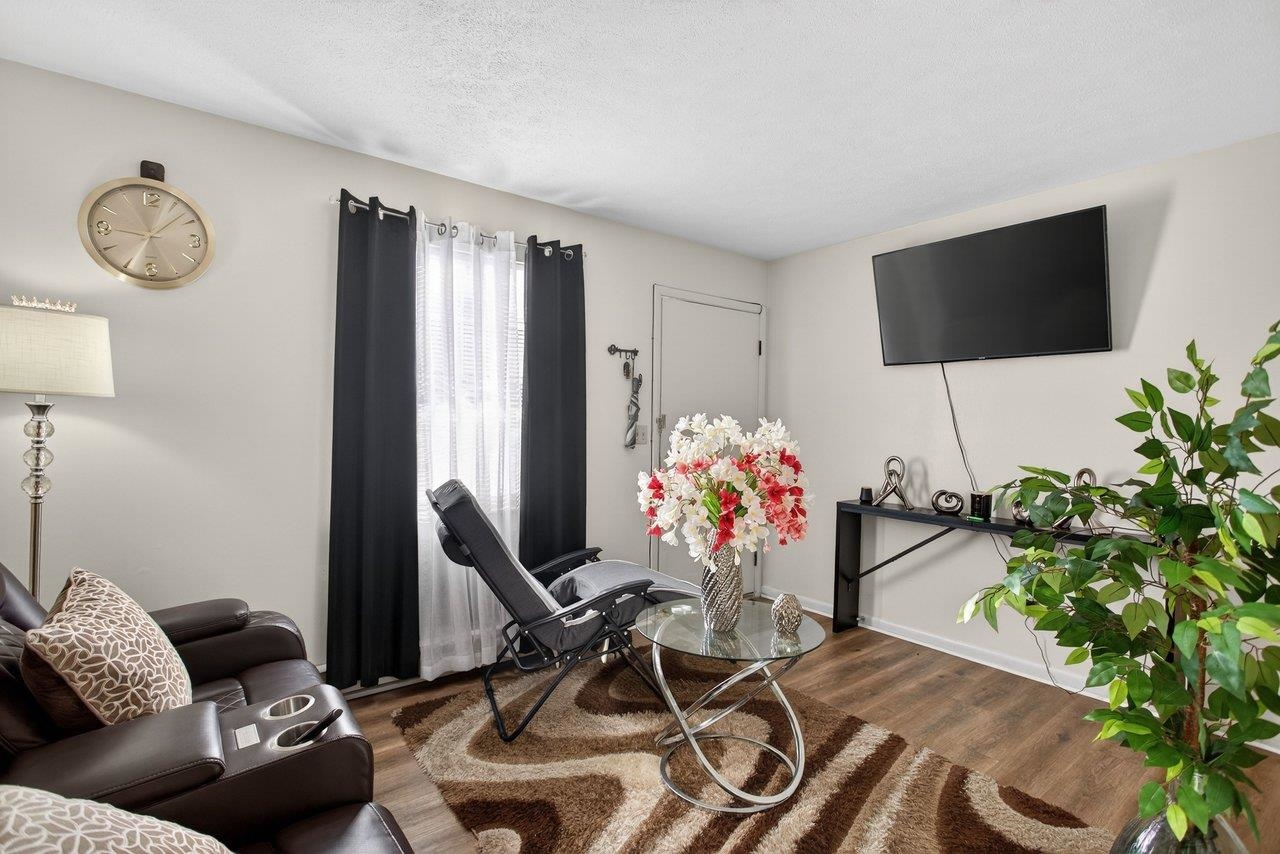 990, 992, 994 CHICAGO AVE, HARRISONBURG, Virginia 22802, ,Commercial,990, 992, 994 CHICAGO AVE,674218 MLS # 674218