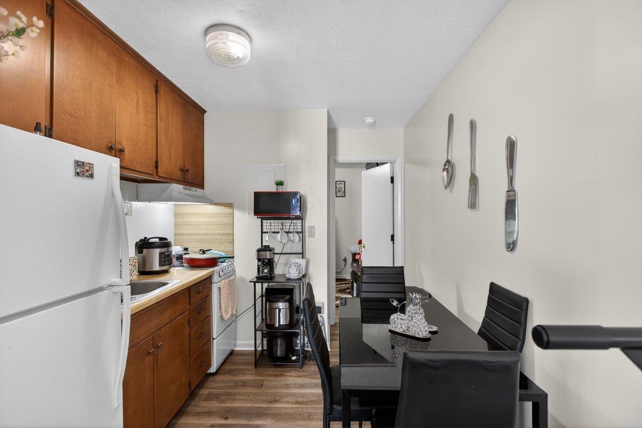 990, 992, 994 CHICAGO AVE, HARRISONBURG, Virginia 22802, ,Commercial,990, 992, 994 CHICAGO AVE,674218 MLS # 674218