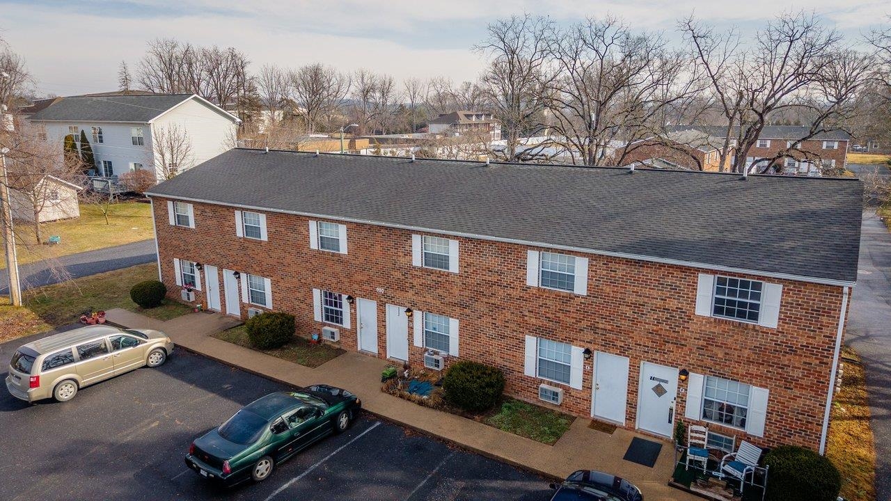 990, 992, 994 CHICAGO AVE, HARRISONBURG, Virginia 22802, ,Commercial,990, 992, 994 CHICAGO AVE,674218 MLS # 674218