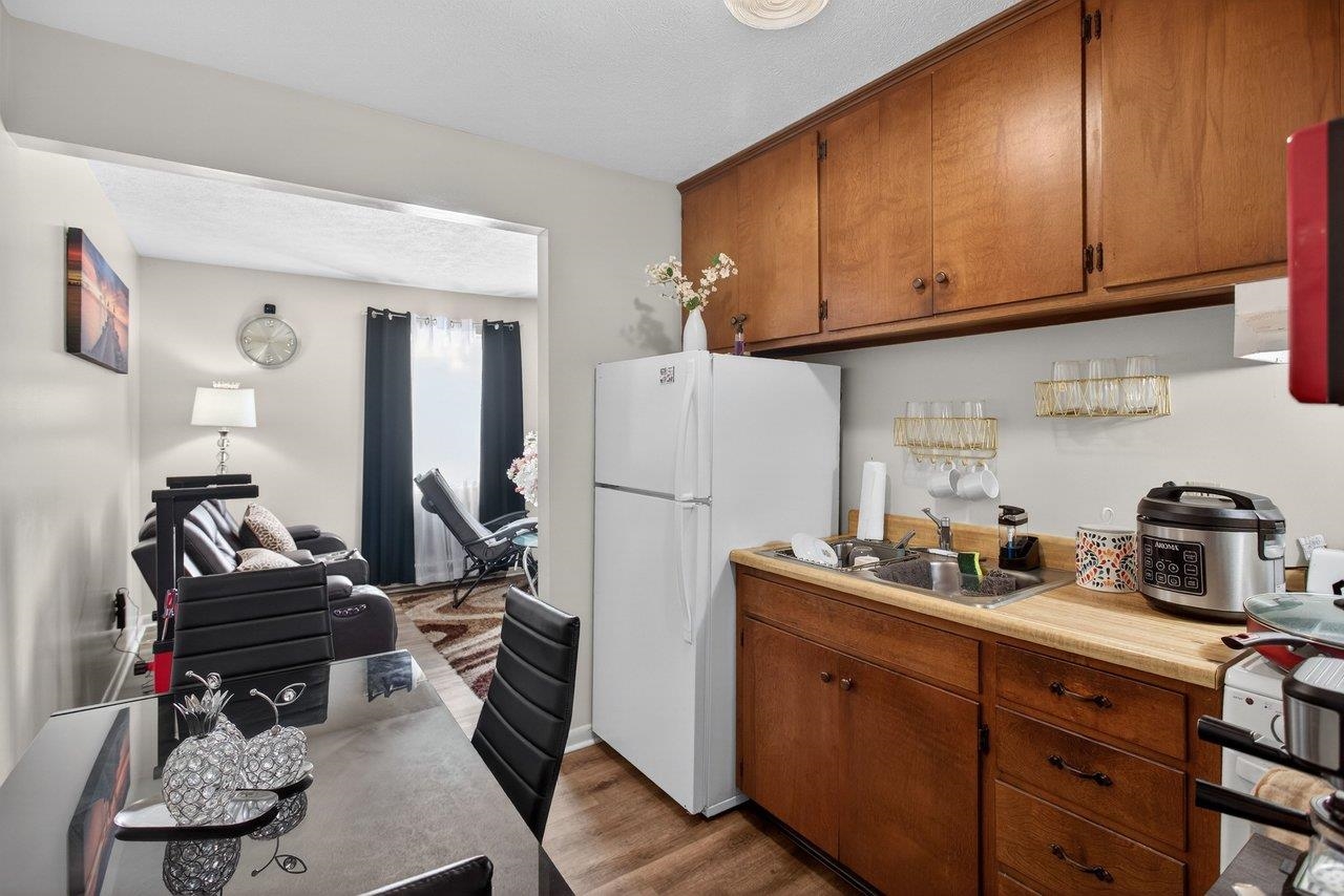 990, 992, 994 CHICAGO AVE, HARRISONBURG, Virginia 22802, ,Commercial,990, 992, 994 CHICAGO AVE,674218 MLS # 674218