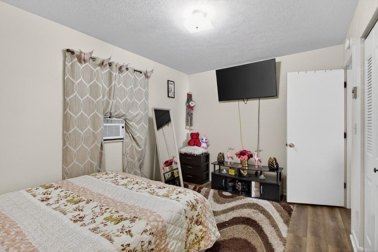 990, 992, 994 CHICAGO AVE, HARRISONBURG, Virginia 22802, ,Commercial,990, 992, 994 CHICAGO AVE,674218 MLS # 674218