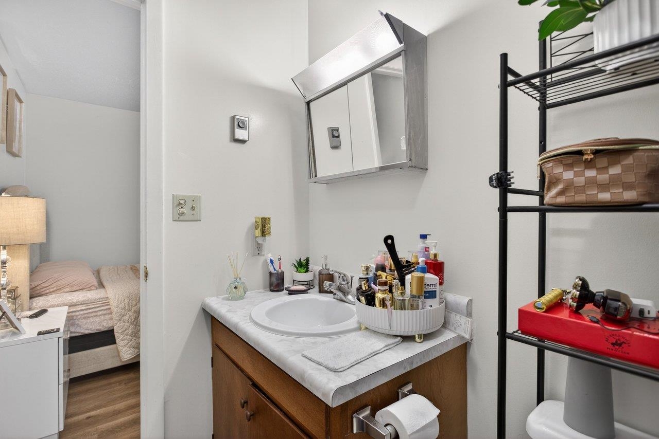 990, 992, 994 CHICAGO AVE, HARRISONBURG, Virginia 22802, ,Commercial,990, 992, 994 CHICAGO AVE,674218 MLS # 674218