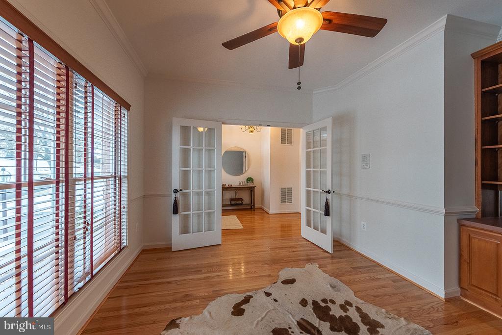 158 N VIEW CIR, WARRENTON, Virginia 20186, 4 Bedrooms Bedrooms, ,3 BathroomsBathrooms,Residential,158 N VIEW CIR,VAFQ2020460 MLS # VAFQ2020460