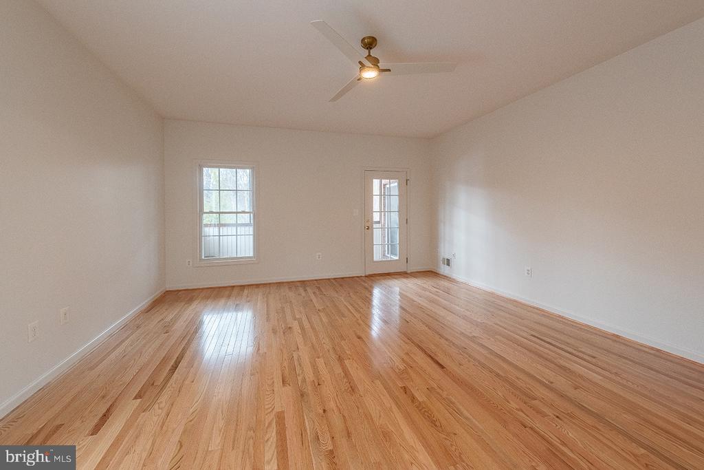 158 N VIEW CIR, WARRENTON, Virginia 20186, 4 Bedrooms Bedrooms, ,3 BathroomsBathrooms,Residential,158 N VIEW CIR,VAFQ2020460 MLS # VAFQ2020460