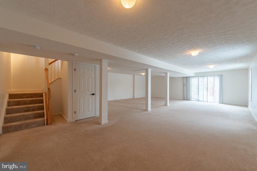 158 N VIEW CIR, WARRENTON, Virginia 20186, 4 Bedrooms Bedrooms, ,3 BathroomsBathrooms,Residential,158 N VIEW CIR,VAFQ2020460 MLS # VAFQ2020460