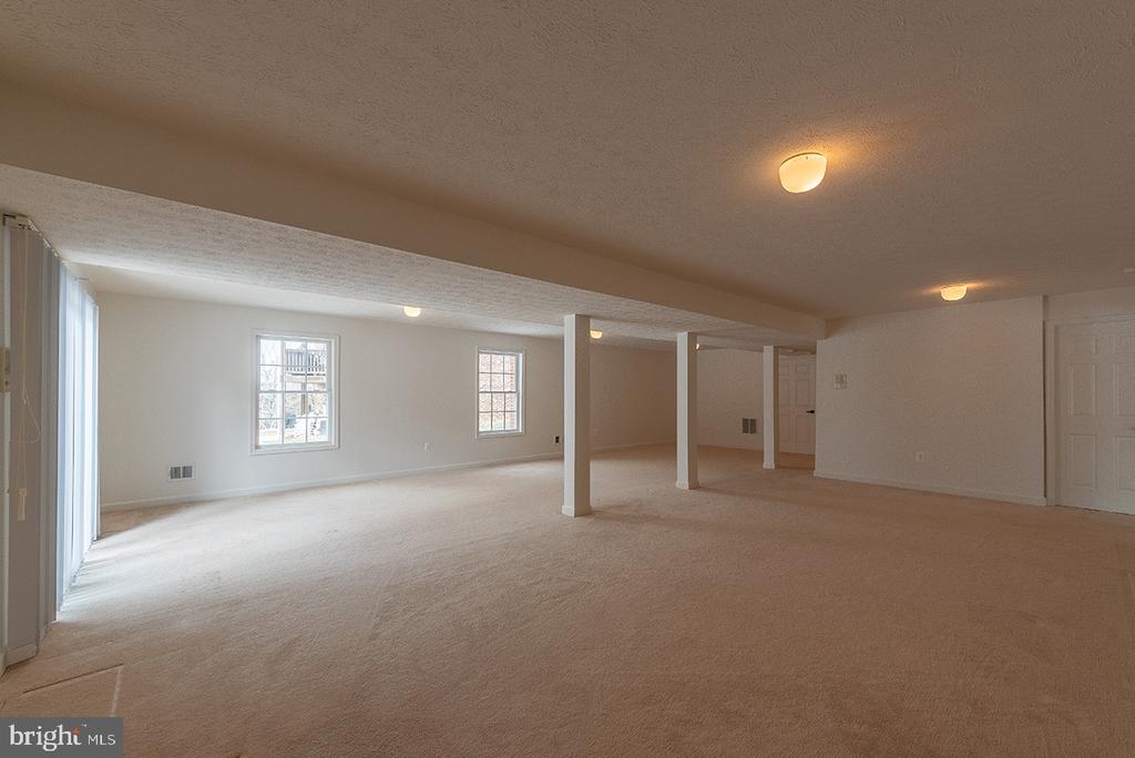 158 N VIEW CIR, WARRENTON, Virginia 20186, 4 Bedrooms Bedrooms, ,3 BathroomsBathrooms,Residential,158 N VIEW CIR,VAFQ2020460 MLS # VAFQ2020460