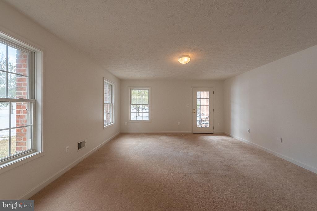 158 N VIEW CIR, WARRENTON, Virginia 20186, 4 Bedrooms Bedrooms, ,3 BathroomsBathrooms,Residential,158 N VIEW CIR,VAFQ2020460 MLS # VAFQ2020460