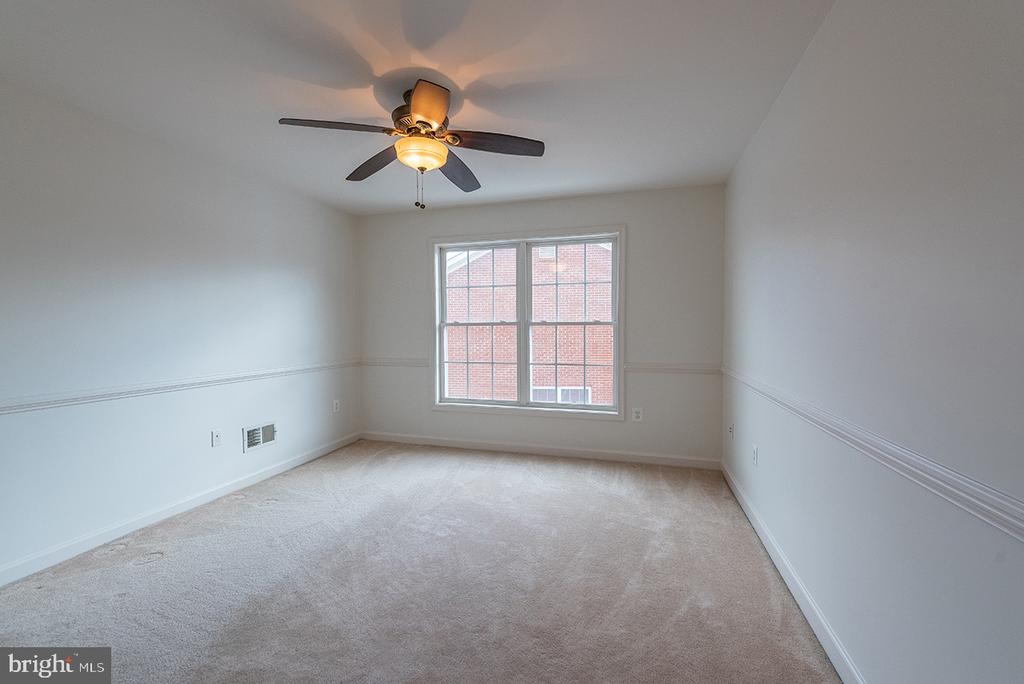 158 N VIEW CIR, WARRENTON, Virginia 20186, 4 Bedrooms Bedrooms, ,3 BathroomsBathrooms,Residential,158 N VIEW CIR,VAFQ2020460 MLS # VAFQ2020460