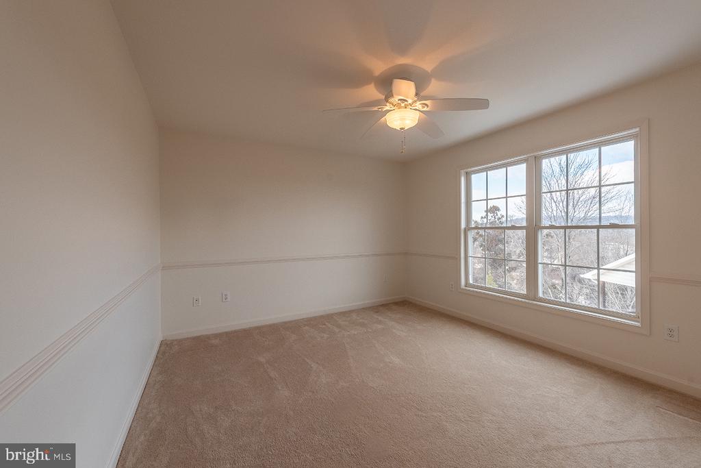 158 N VIEW CIR, WARRENTON, Virginia 20186, 4 Bedrooms Bedrooms, ,3 BathroomsBathrooms,Residential,158 N VIEW CIR,VAFQ2020460 MLS # VAFQ2020460