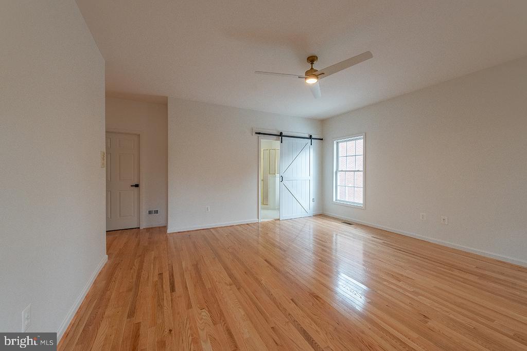 158 N VIEW CIR, WARRENTON, Virginia 20186, 4 Bedrooms Bedrooms, ,3 BathroomsBathrooms,Residential,158 N VIEW CIR,VAFQ2020460 MLS # VAFQ2020460