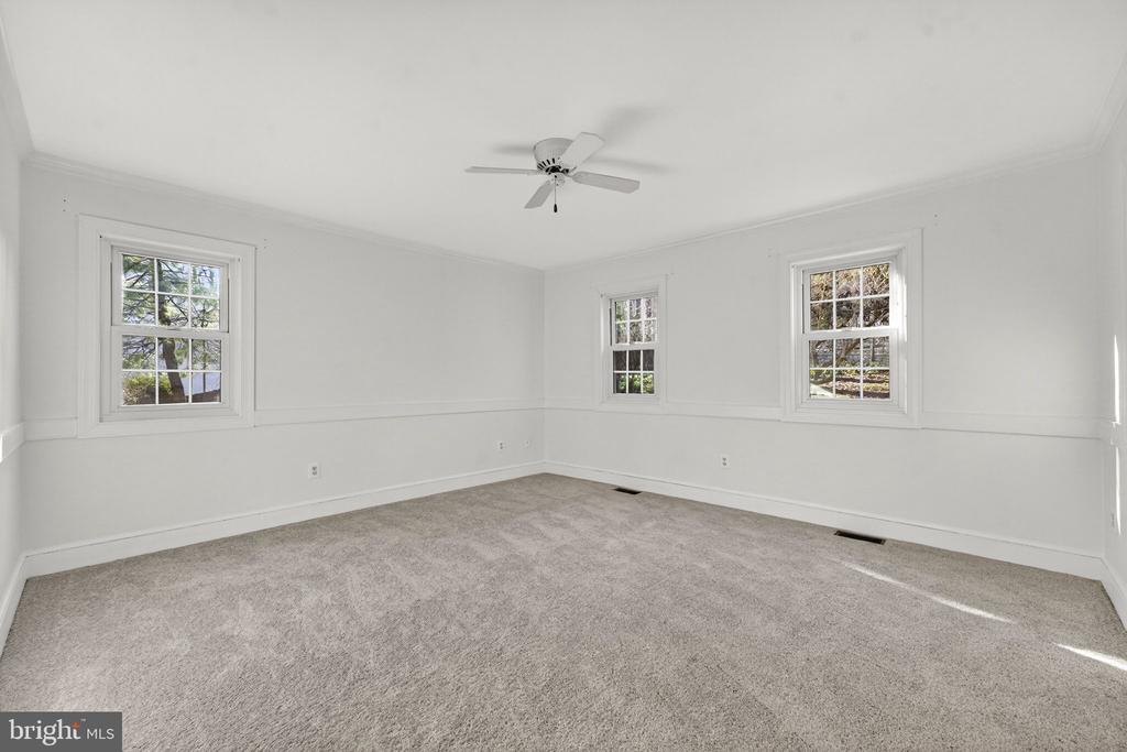 5835 HUNTON WOOD DR, BROAD RUN, Virginia, 3 Bedrooms Bedrooms, ,3 BathroomsBathrooms,Residential,5835 HUNTON WOOD DR,VAFQ2020832 MLS # VAFQ2020832