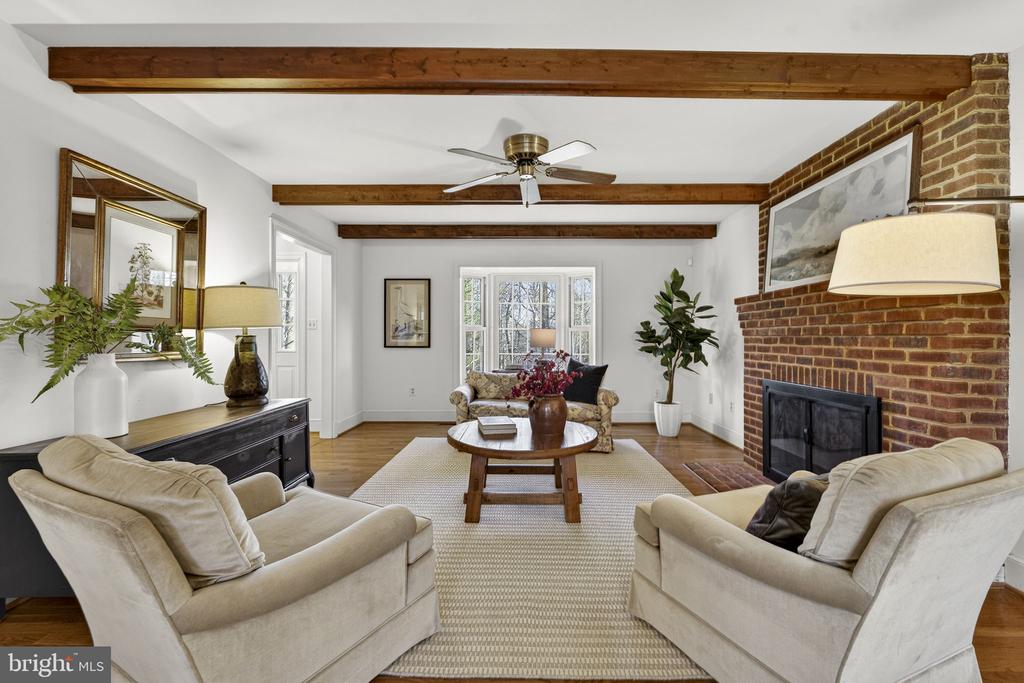 5835 HUNTON WOOD DR, BROAD RUN, Virginia, 3 Bedrooms Bedrooms, ,3 BathroomsBathrooms,Residential,5835 HUNTON WOOD DR,VAFQ2020832 MLS # VAFQ2020832