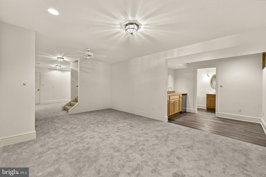 5835 HUNTON WOOD DR, BROAD RUN, Virginia, 3 Bedrooms Bedrooms, ,3 BathroomsBathrooms,Residential,5835 HUNTON WOOD DR,VAFQ2020832 MLS # VAFQ2020832