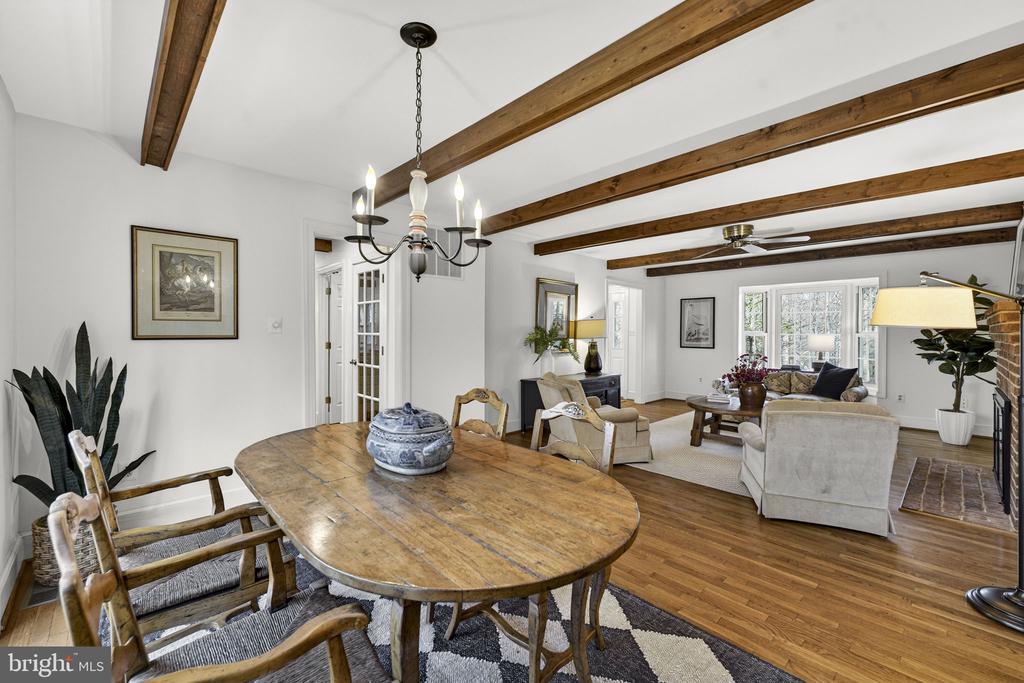 5835 HUNTON WOOD DR, BROAD RUN, Virginia, 3 Bedrooms Bedrooms, ,3 BathroomsBathrooms,Residential,5835 HUNTON WOOD DR,VAFQ2020832 MLS # VAFQ2020832